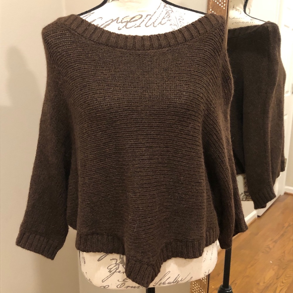 VINCE KNIT SWEATER